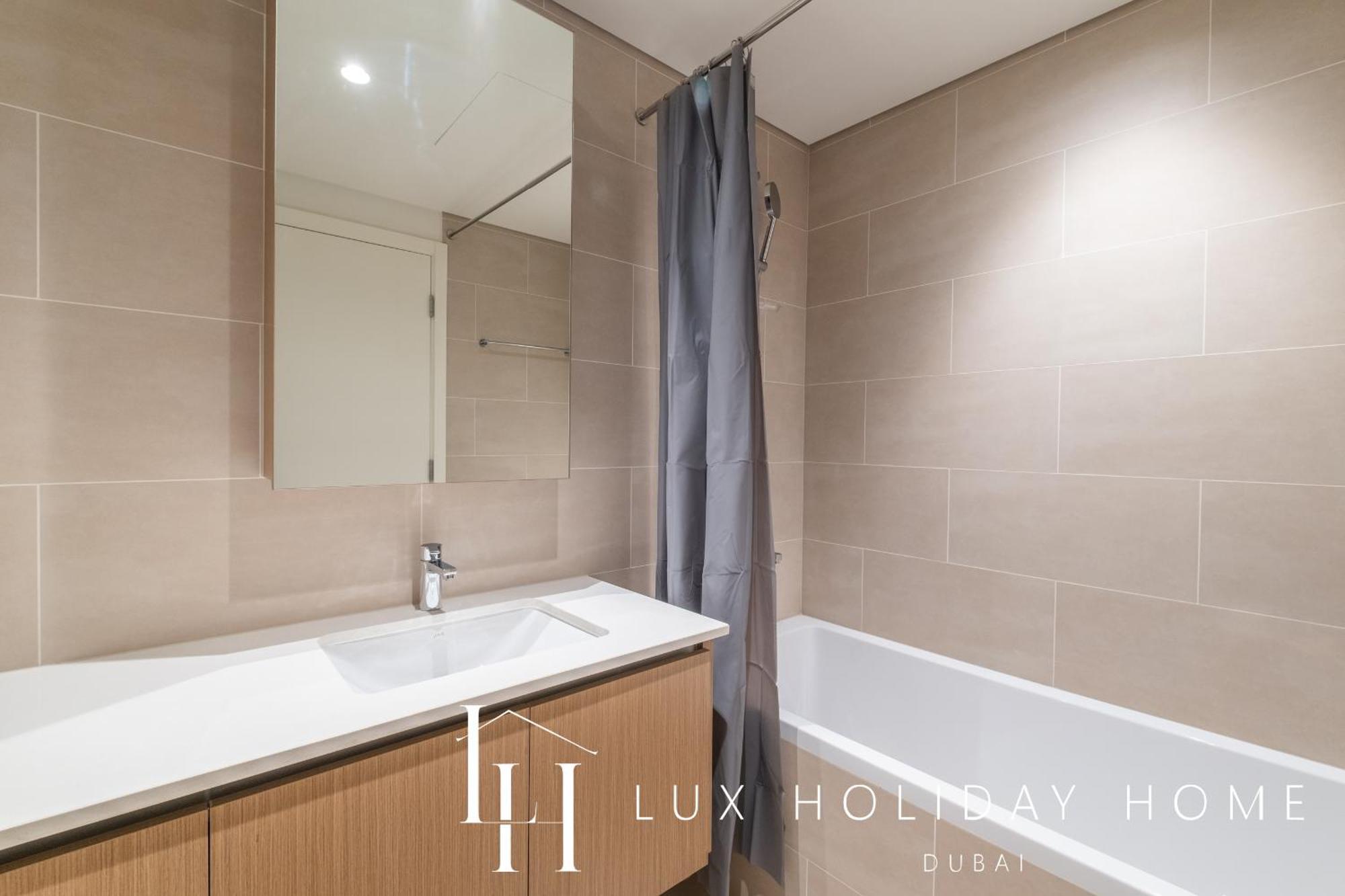 Apartment Lux The Orchid Creek Dubai