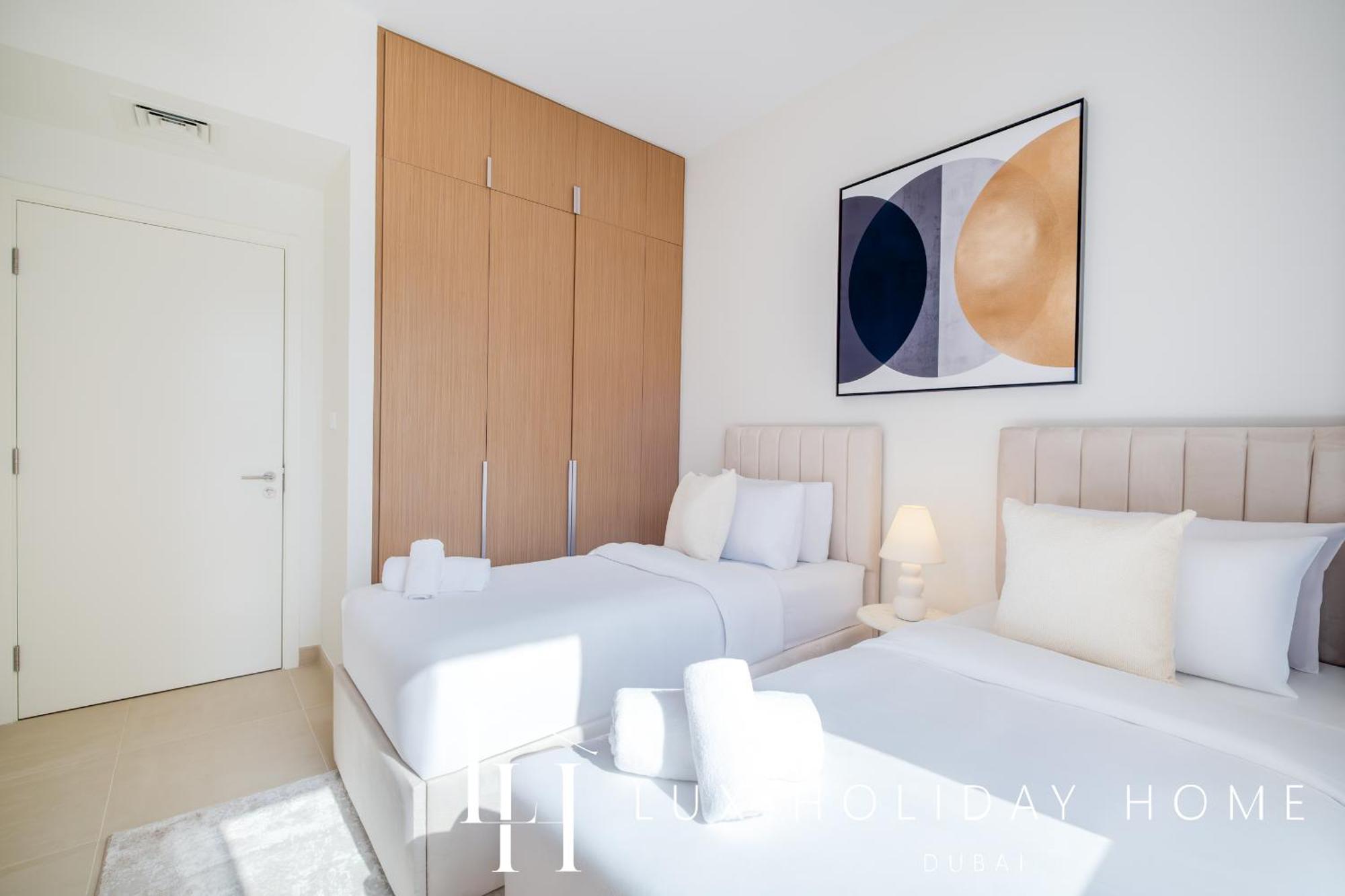 Lux The Orchid Creek Apartment