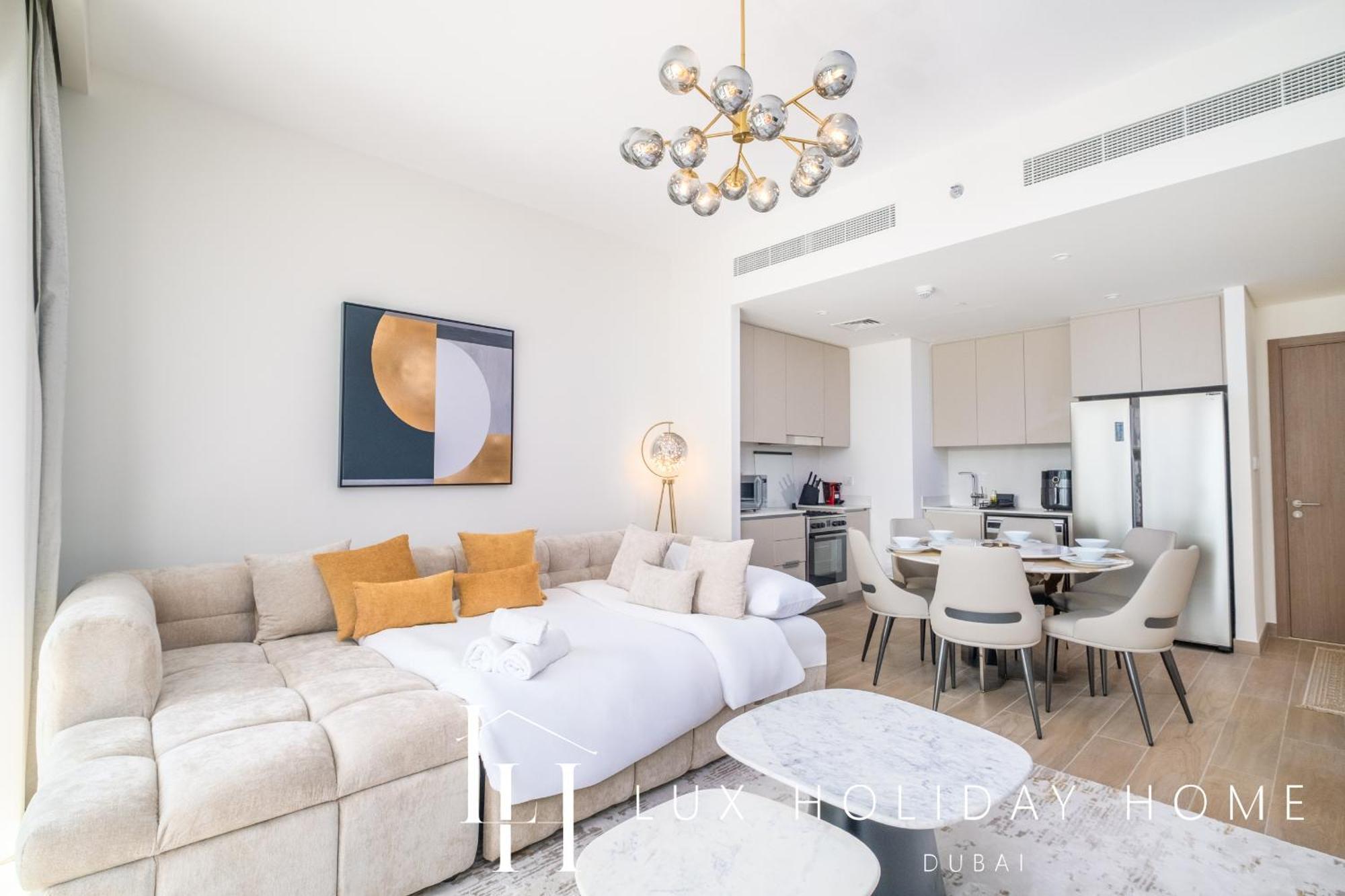 Lux The Orchid Creek Apartment Dubai